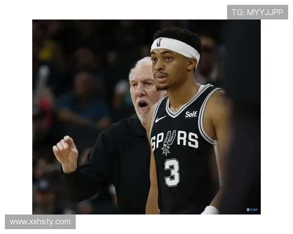 凯尔登约翰逊高效表现9投7中三分2中1贡献19分6篮板1助攻