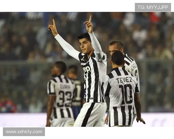 莫拉塔主动犯规染黄示意换人两次错失良机引发争议